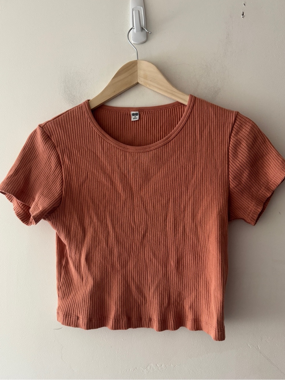 Uniqlo Ribbed Brown Terracotta Rust Baby Tee